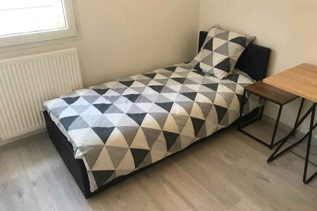 La Maison De Ville - 4 Chambres, 2 Sdb, Terrasse Et Garage - 90M2 Vesoul Eksteriør bilde