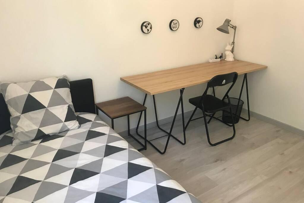 La Maison De Ville - 4 Chambres, 2 Sdb, Terrasse Et Garage - 90M2 Vesoul Eksteriør bilde